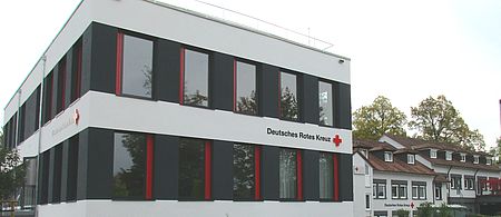 Das Bild zeigt das Gebäude der DRK-Tagespflege.
